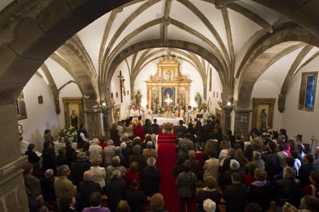 �C�mo que la misa es aburrida? Rapapolvo del cardenal Dolan desmontando con emoci�n esa excusa