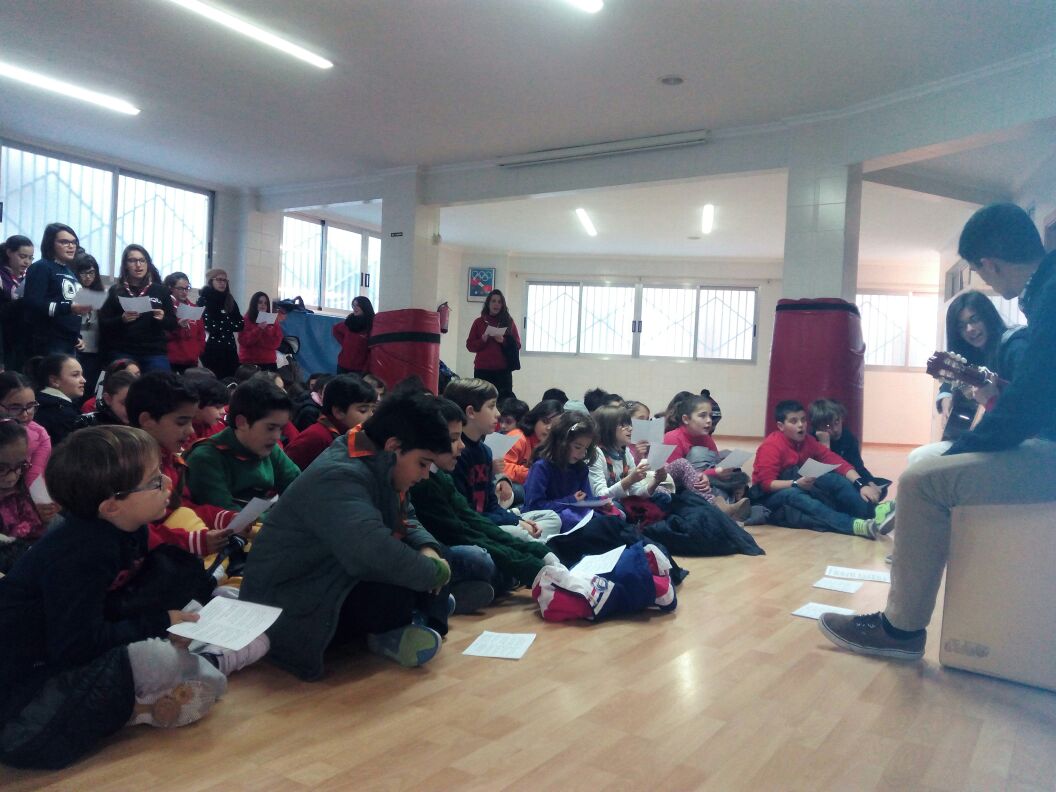 Juniors: Ensayo Festival de la Canci�n 2015 en Paiporta