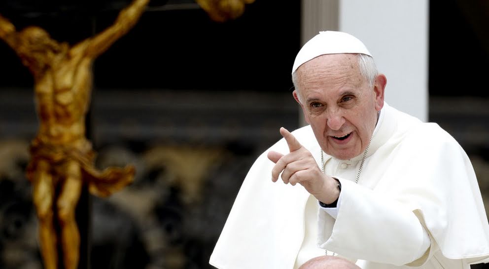 Papa Francisco: �Coraje, crucemos la puerta de la misericordia!