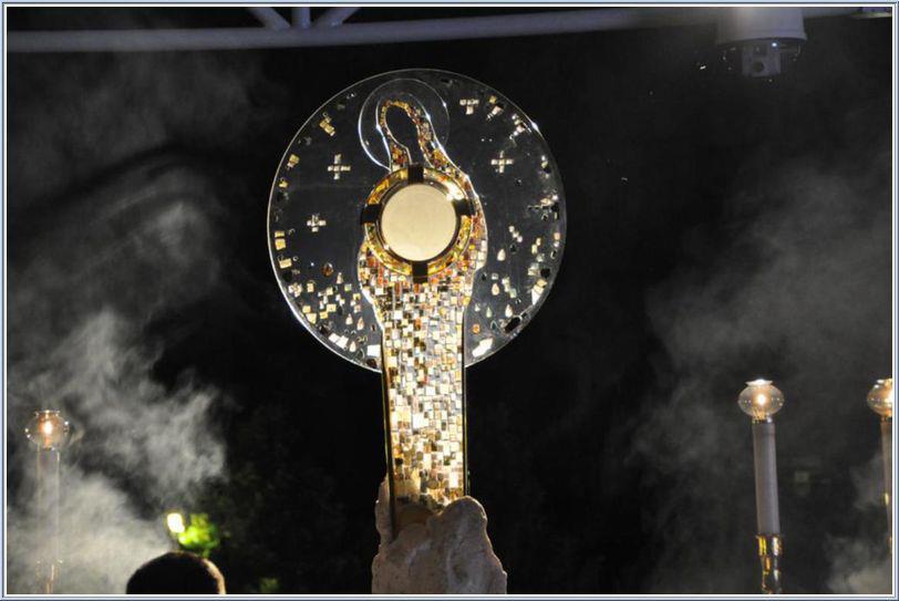 10 hechos asombrosos sobre el poder de la Eucarist�a