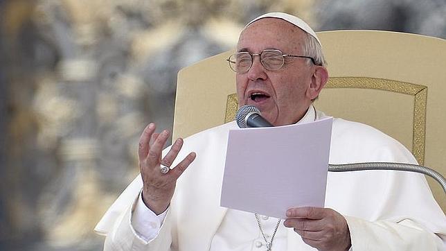 El Papa recuerda que �Jes�s ense�a a ir siempre a lo esencial y mirar m�s lejos para asumir con responsabilidad la propia misi�n�