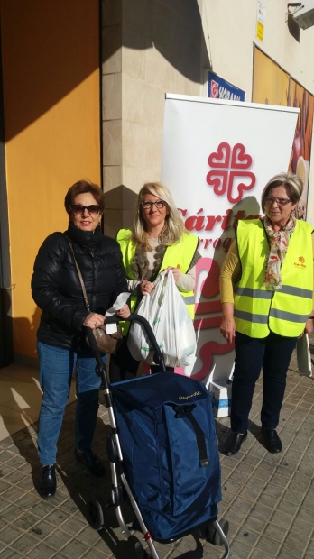 La Parroquia de Picanya recoge ms de 1500 kilos de comida para las familias sin recursos de la poblacin
