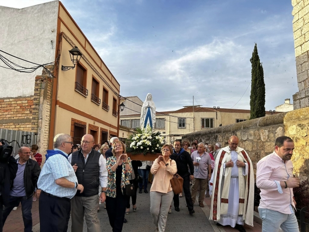 Presencia de la imagen peregrina de la Virgen de Lourdes, en La Roda.