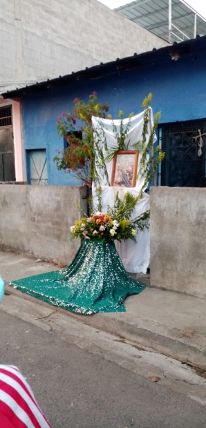 SANTA MISA Y PRIMER VA CRUCIS