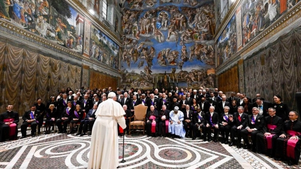 El Papa se rene con el Cuerpo Diplomtico para invocar lo ms preciado: la paz