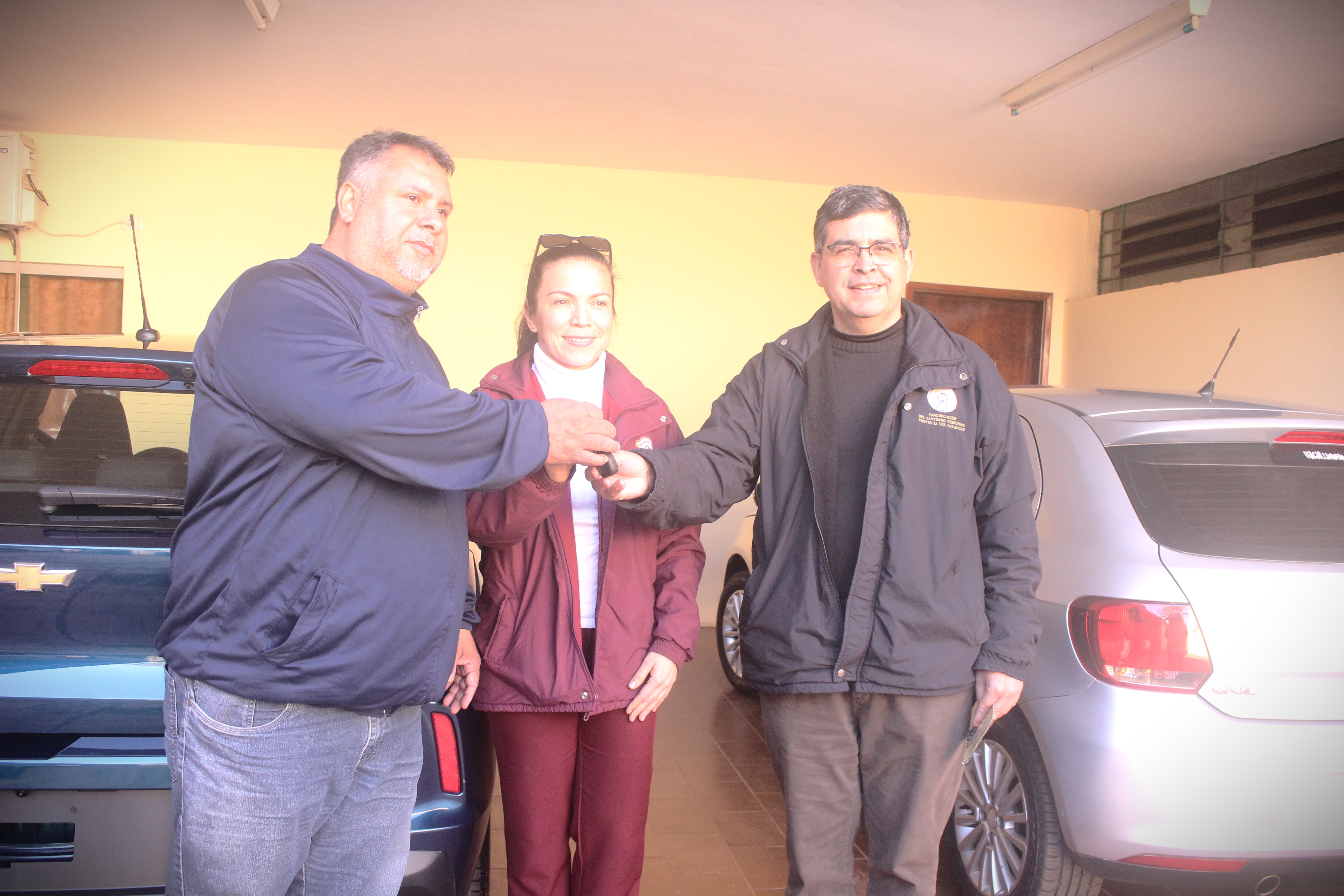 ENTREGA DE VEHICULO GRAN RIFA PARROQUIAL  