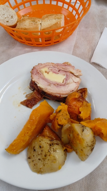 Almuerzo comunitario 