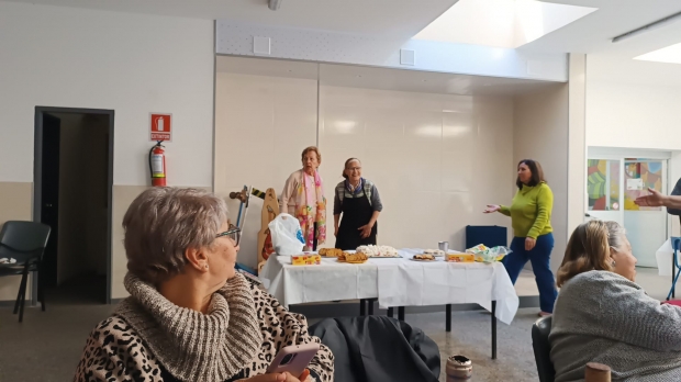 Almuerzo comunitario 