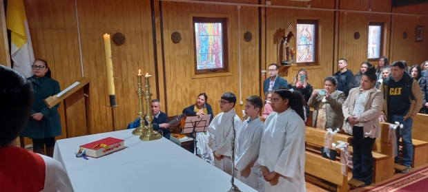 CELEBRACI�N DE PRIMERAS COMUNIONES EN PUERTO WILLIAMS