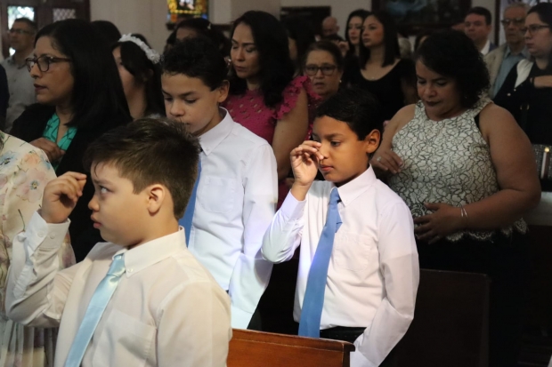 M�s Momentos Especiales de la Primera Comuni�n ni�os 2024