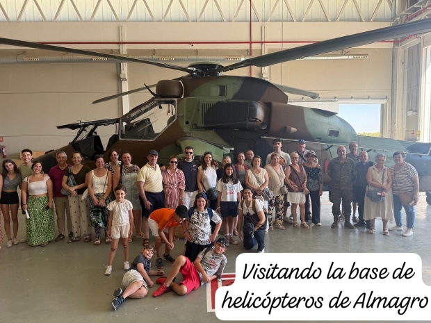 Visita a la base de helicpteros de Almagro