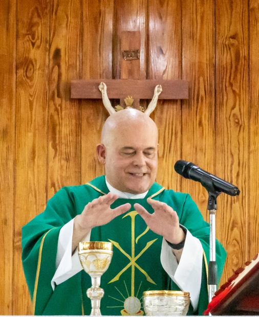 Primera Misa de Jvenes con el Ministerio de Msica de la Pastoral Juvenil 