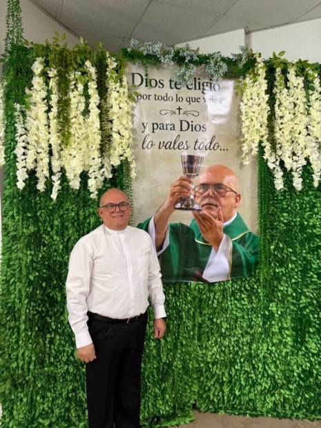 Naranjito celebra los 30 a�os de vida sacerdotal del P. Luis �Tony� Alicea Rivera
