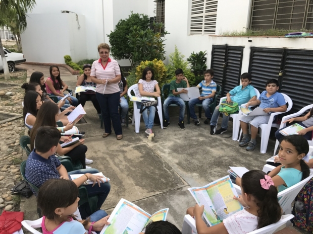 PROXIMOS A FINALIZAR EL CURSO DE PREPARACION DE PRIMERA COMUNION