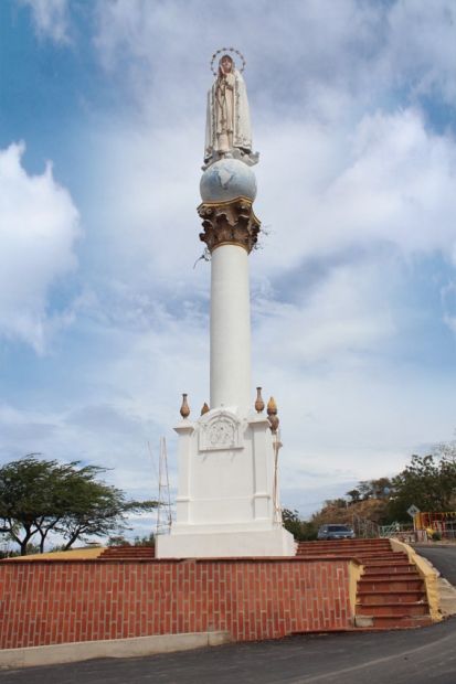 PEREGRINACION AL MONUMENTO DE FATIMA