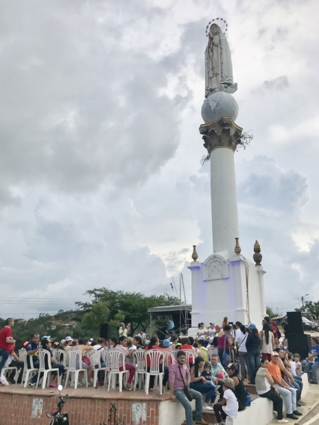 PEREGRINACION AL MONUMENTO DE FATIMA