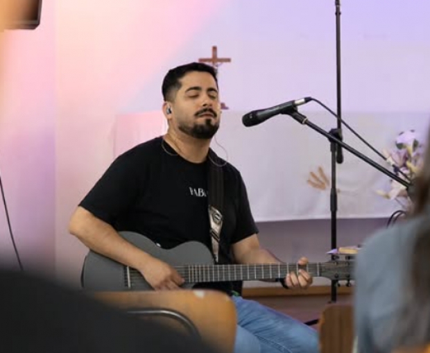 Pablo Cifuentes: “La música como misión: evangelizar desde la fe y los jóvenes”
