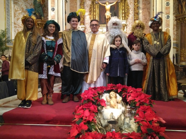 MISA DE EPIFANIA CON LOS MAGOS Y LOS NIOS...