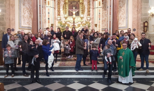 NIOS Y CANDELARIA