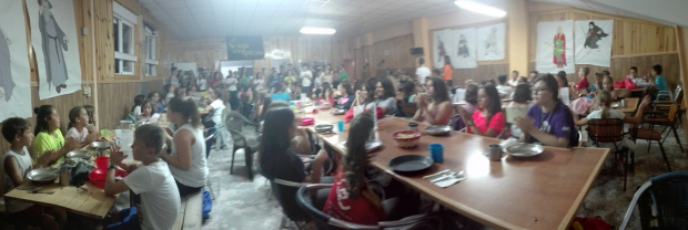 EUCARISTA Y CENA EN EL CAMPAMENTO JUNIOR (fotos en galeria)