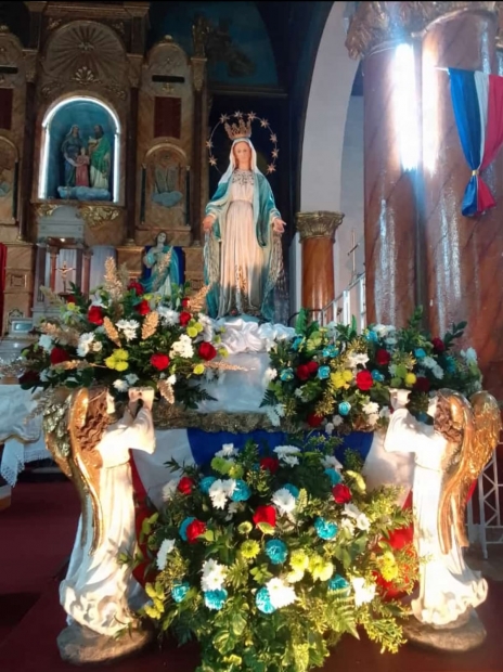 Emotiva Celebraci�n en Honor a Nuestra Se�ora de la Medalla Milagrosa en la Parroquia de Santa Ana