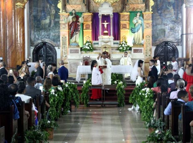Unidos en el Amor de Dios: Celebracin de Matrimonios Comunitarios