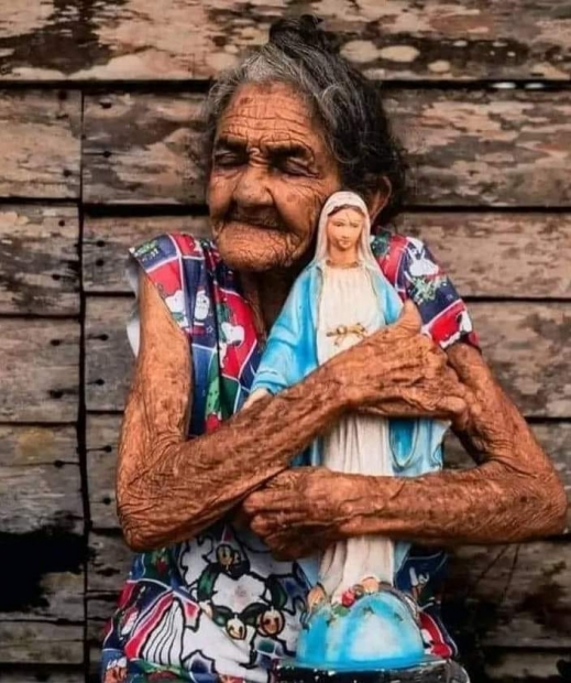 Desprndete y Sigue a Cristo: Un Llamado a la Sabidura y Generosidad en el Domingo Mundial de las Misiones (DOMUND)