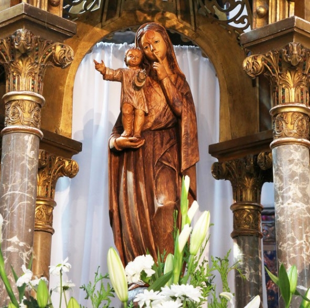 Flores a Mara  Da 23 de mayo  Advocacin mariana del da: Nuestra Seora del Silencio Interior