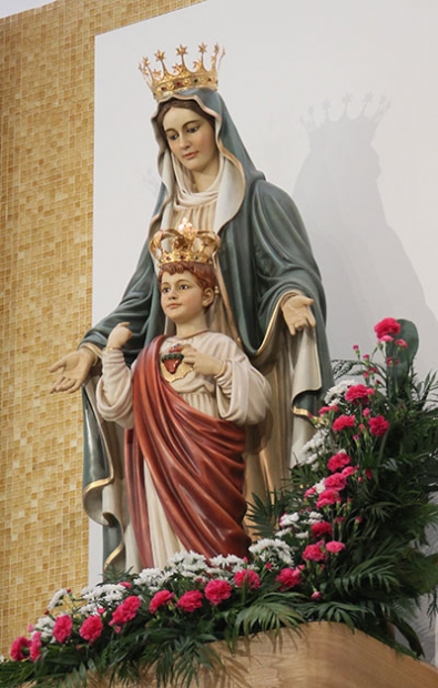 Flores a Mara  Da 26 de mayo  Advocacin mariana del da: Nuestra Seora del Sagrado Corazn de Jess