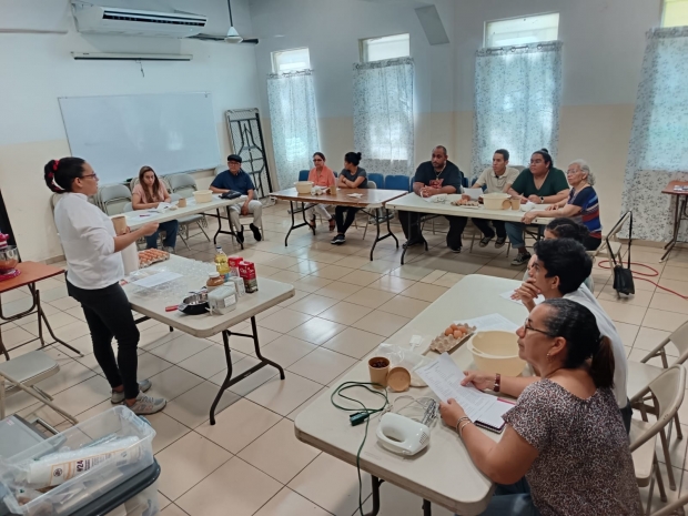 Curso de Postres Navide�os en la Parroquia de Santa Ana