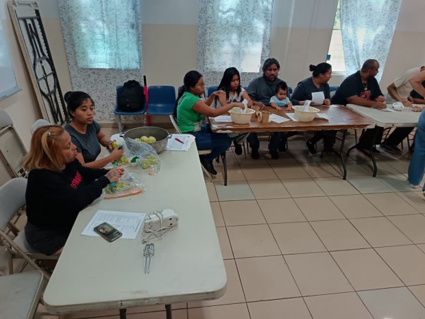 Curso de Postres Navide�os en la Parroquia de Santa Ana