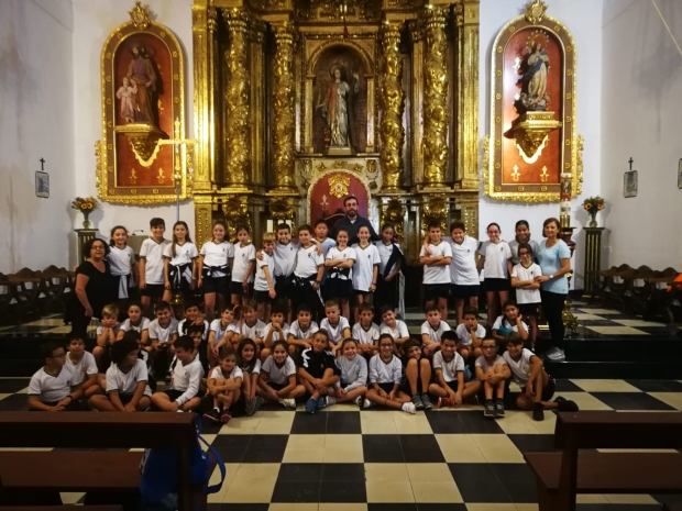 Nios del colegio Sa Real en el Puig de Missa