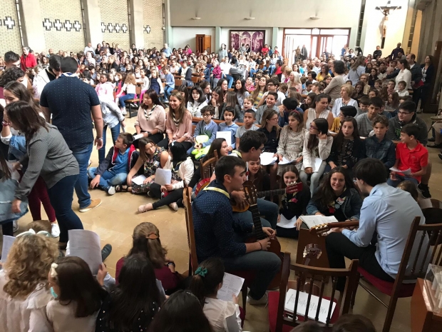 Eucarista con las familias de nuestra Parroquia