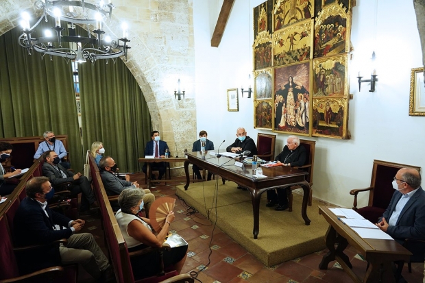 El cardenal Ca�izares preside la Comisi�n Diocesana contra el paro y la dignidad del empleo