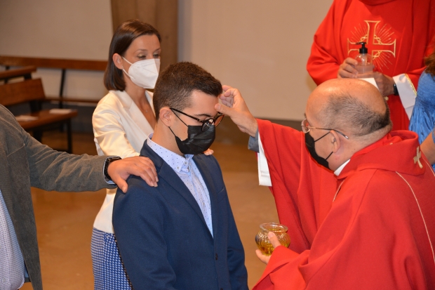 Confirmaci�n de los j�venes de la Parroquia