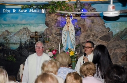 Celebraci�n de Ntra Sra de Lourdes