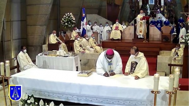 Mons. Jess Castro Marte: obispo de la Altagracia
