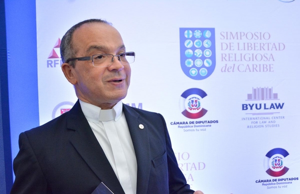 Renuncia y nombramiento del obispo de San Francisco de Macors (en La Repblica Dominicana)