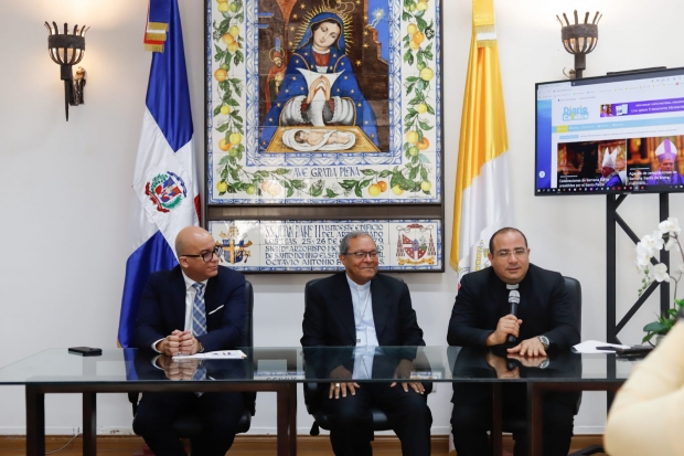 En ocasin del Da del Periodista la Oficina de Comunicacin y Prensa relanza Nueva Imagen del Diario Catlico y celebra sus X aniversario