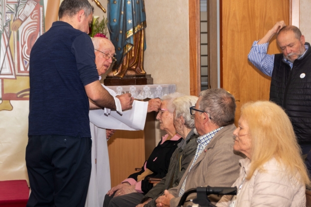 Celebraci� de la Pasqua dels Malalts a la parr�quia