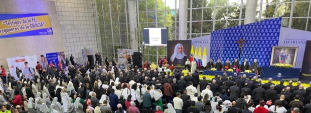 En la Iglesia Misionera, Colombia de primera!