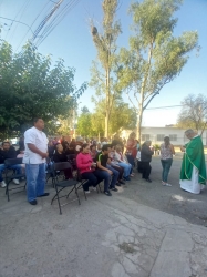 Rosarios de la Aurora al SAGRADO CORAZN 