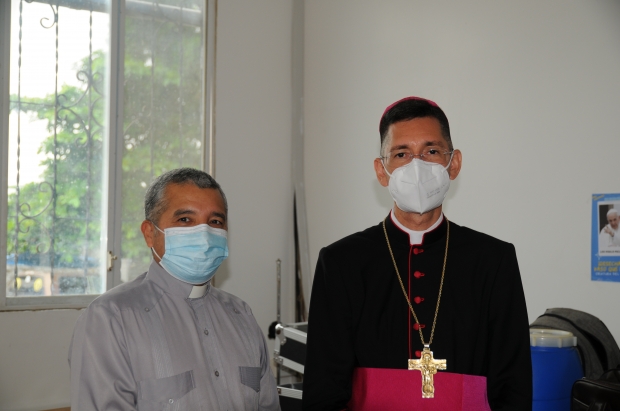 Visita del Arzobispo Monse�or Eduardo Castillo Pino